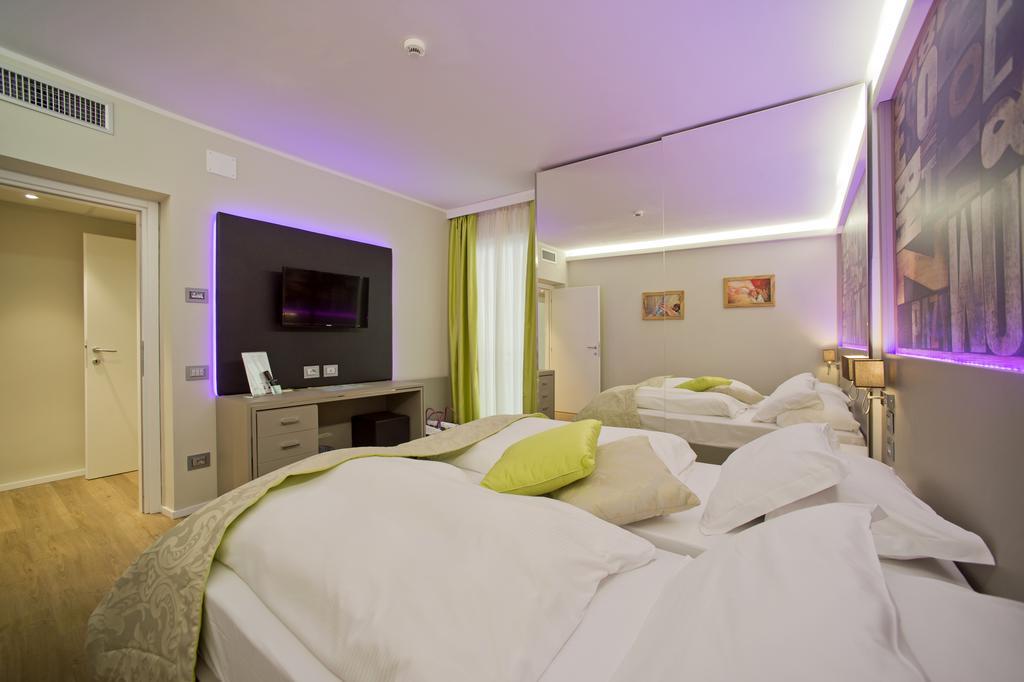 Aktivhotel Santalucia Torbole Sul Garda Luaran gambar