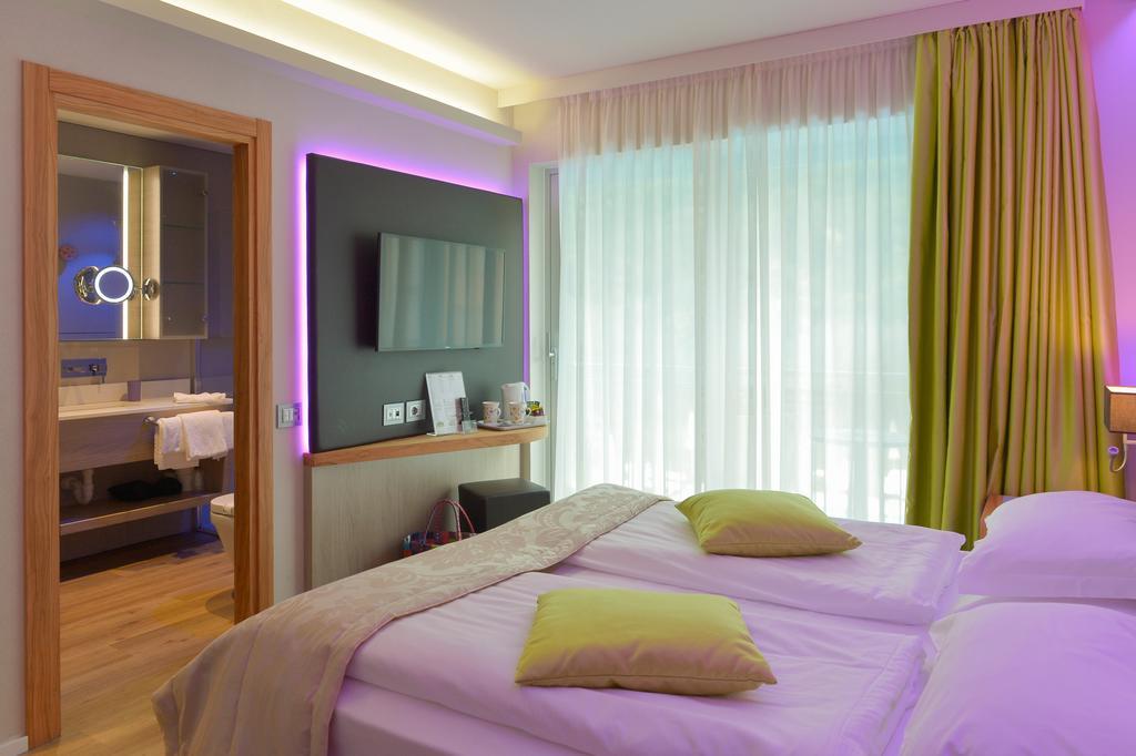 Aktivhotel Santalucia Torbole Sul Garda Luaran gambar