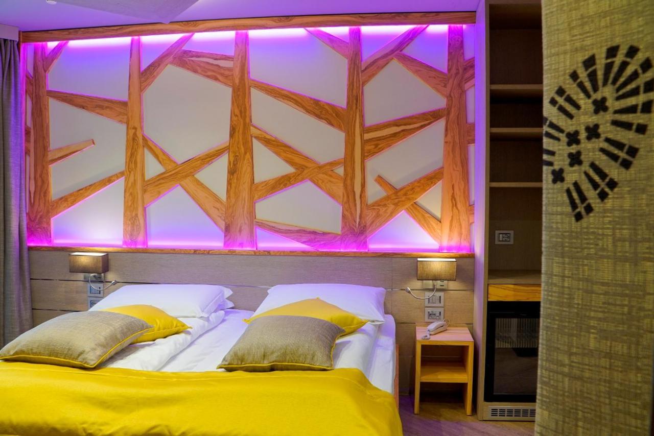 Aktivhotel Santalucia Torbole Sul Garda Luaran gambar