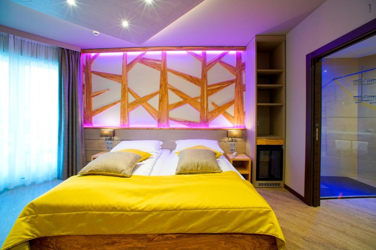 Aktivhotel Santalucia Torbole Sul Garda Luaran gambar